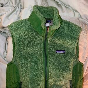Patagonia Sherpa Fuzzy Vest Green Womens